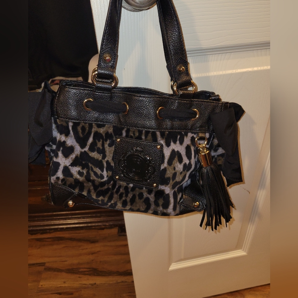 Juicy couture small purse
